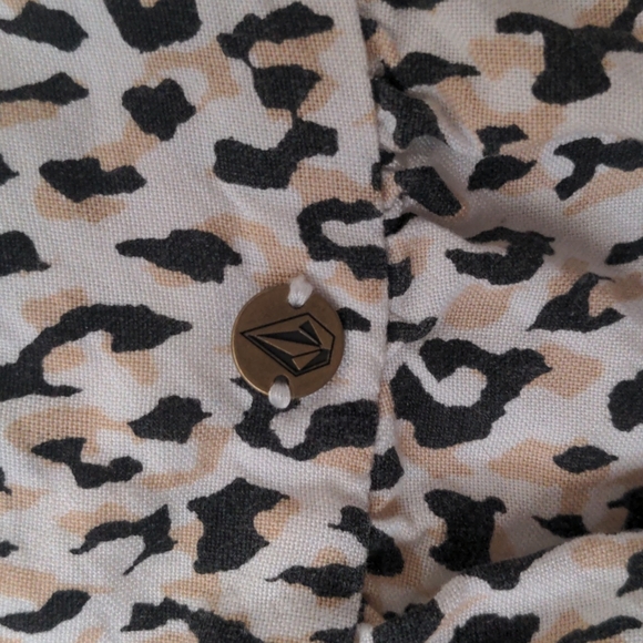 Volcom Tank - Picture 4 of 5